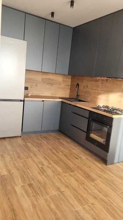 Подобова оренда в районі податкового університету ЖК Нові метри Center