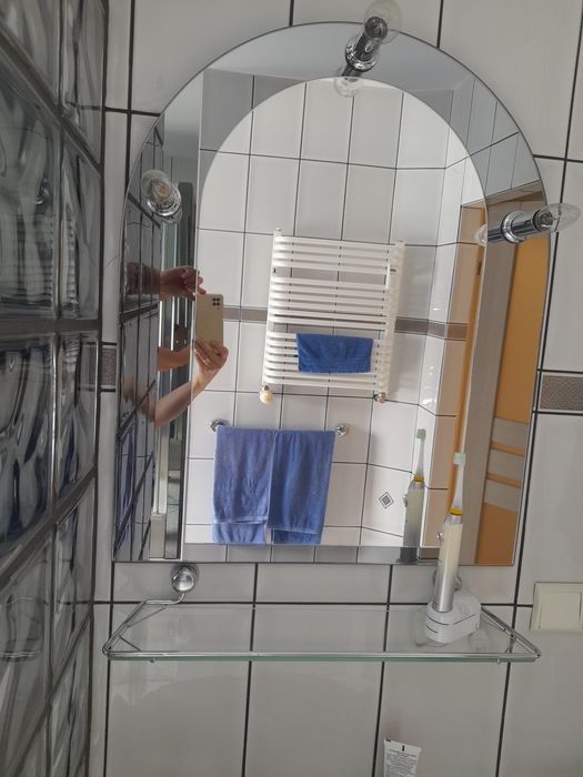 Lustro łazienkowe podswietlane