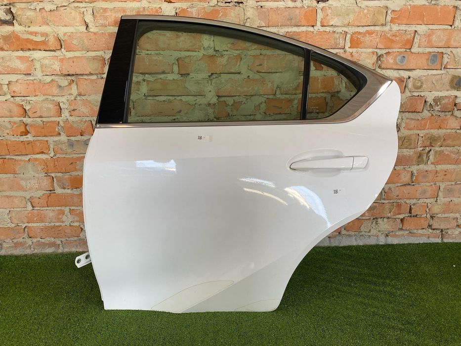 Lexus IS IV 2020- drzwi lewe tyl USA kompletne