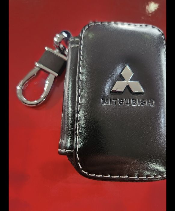 Mitsubishi - carteira, porta chaves. Novo