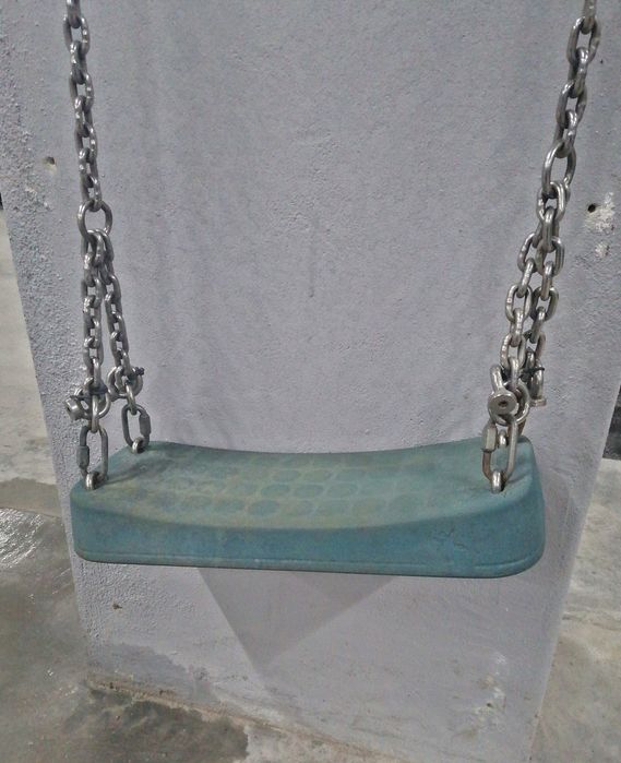 Baloiço de Diversão Infantil de Jardim