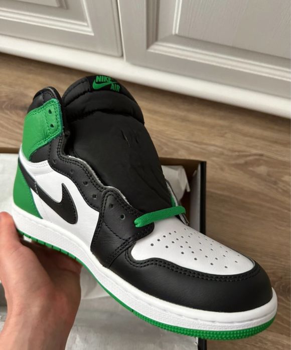 Air Jordan 1 Lucky Green
