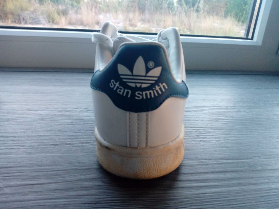 Sapatilhas Adidas tamanho 35