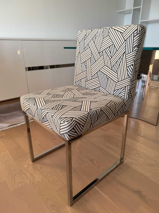 Conjunto de 6 cadeiras de mesa de jantar com padrão e base em inox