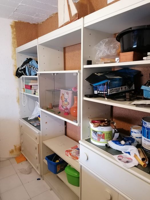 Estante TV Branca, c/ Vitrine vidro, Gavetas e portas