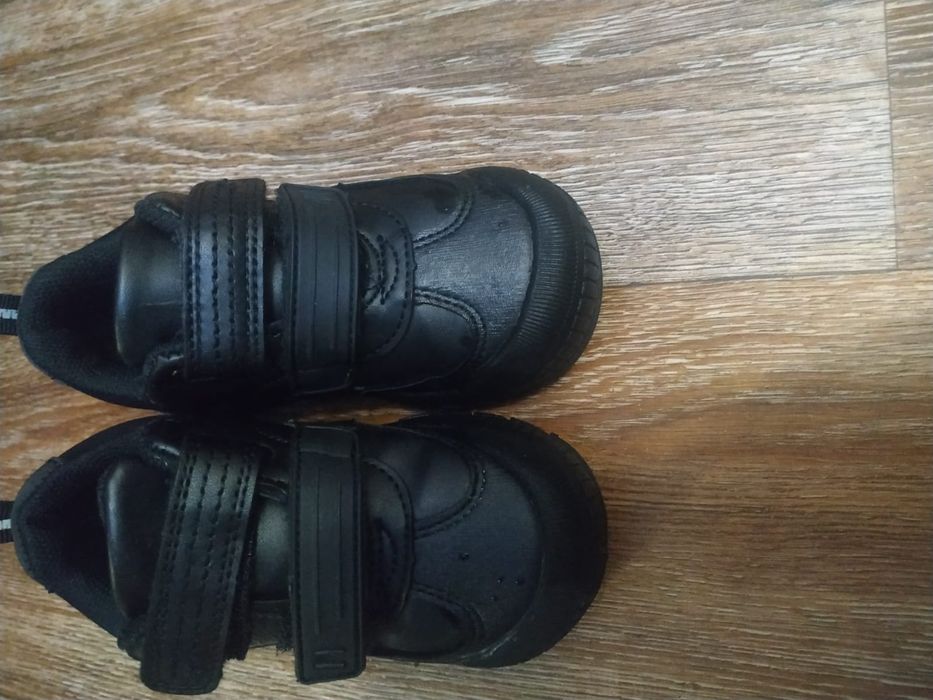 Кроссовки на мальчика