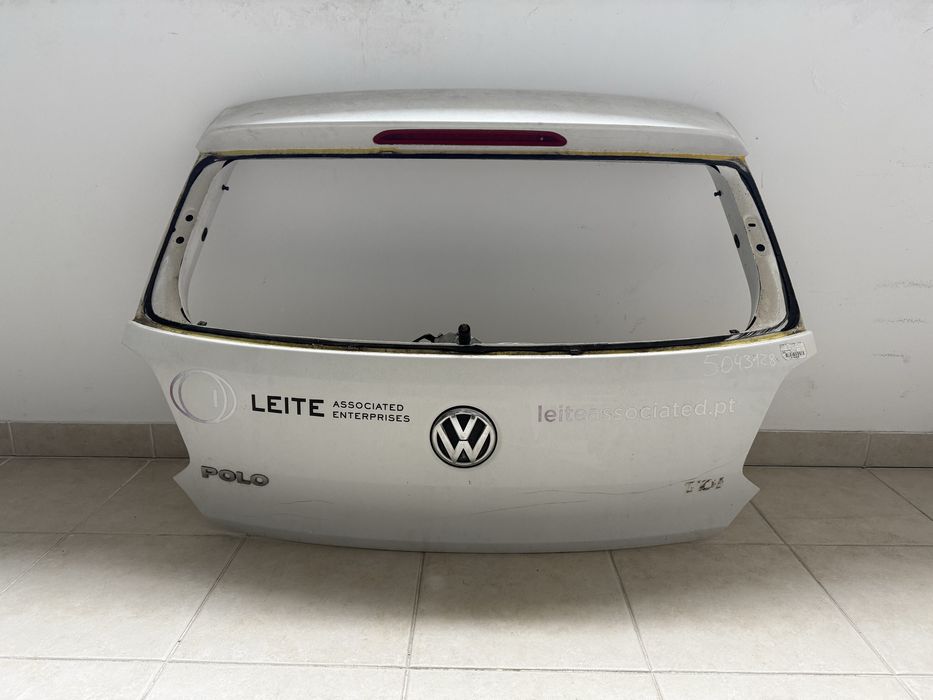 Tampa da mala VW Polo