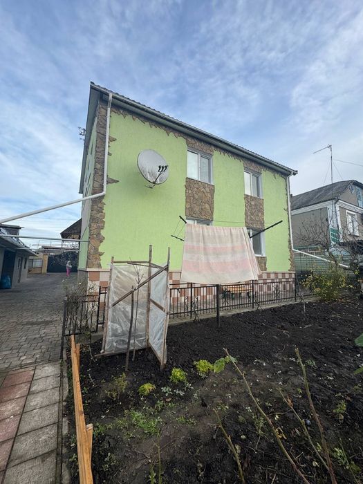 Продам будинок смт Ярмолинці