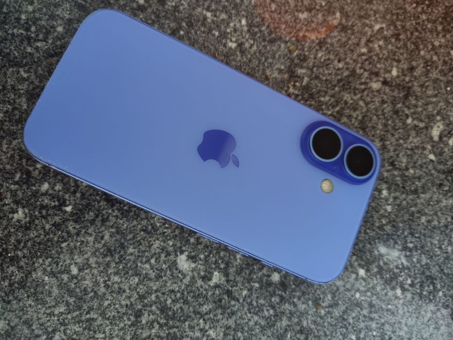 iPhone 16 128gb bom estado