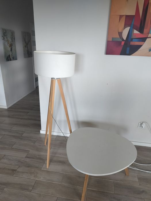 Lampka+ stolik sprzedam