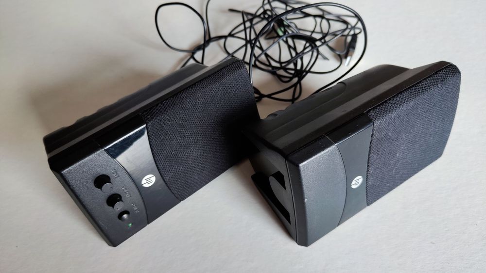 Colunas HP Multimedia Speakers, modelo UC-236