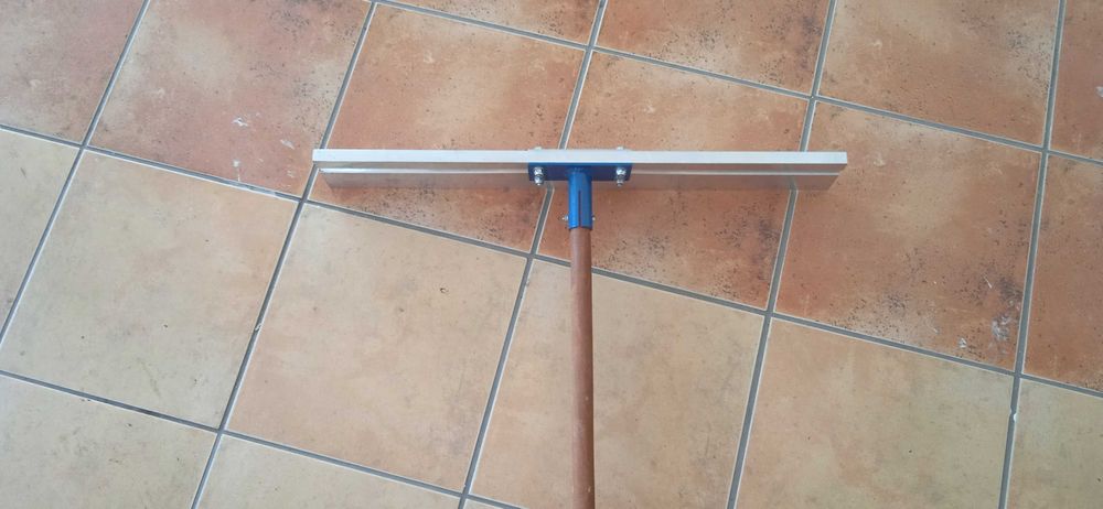 Zgarniacz do podsypki 70c