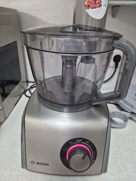 Продаи кух комбайн BOSCH MCM68885. Бу в гарному стані. Ціна 4000грн.