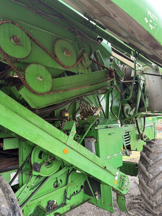 Зерноуборочный комбаин