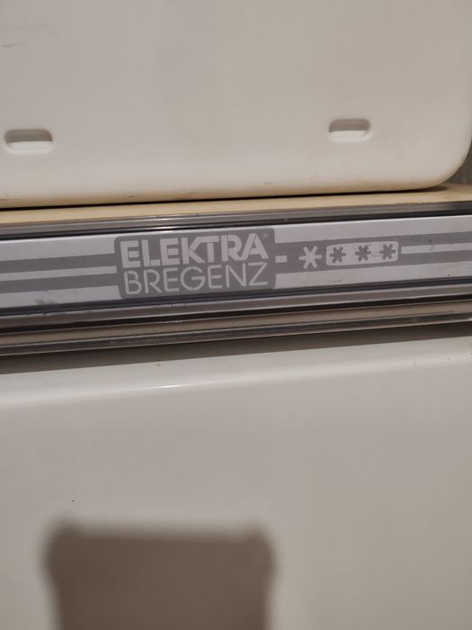 Продам морозильную камеру