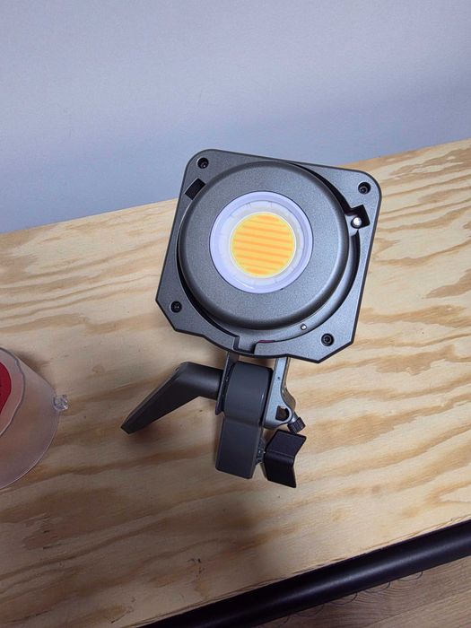 Amaran 200x S — Luz LED de Vídeo Bicolor