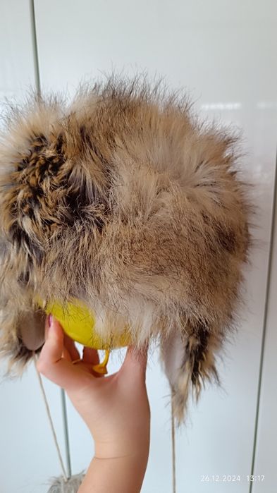 Futrzana czapka damska Avanti z pomponami