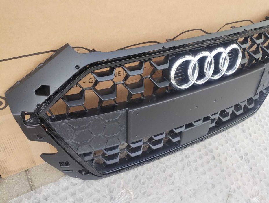 Atrapa chłodnicy Grill Audi A1 II 82A853651B 82A853651C