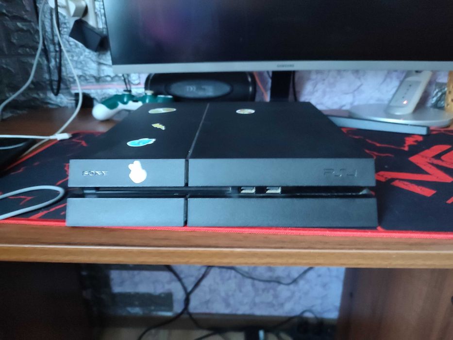 Плей стейшен 4 плюс монитор