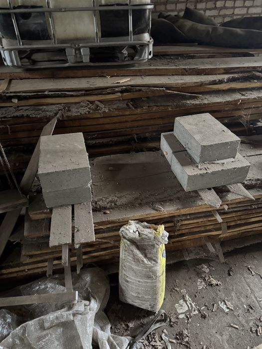 Deski dębowe tarcica bale