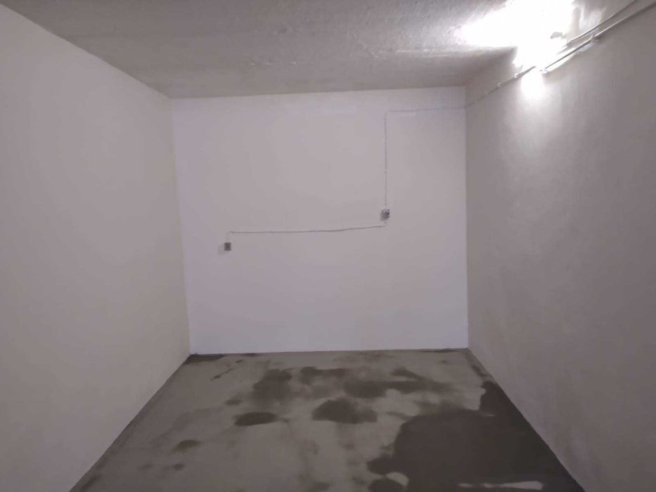 Arrendo Garagem no Entroncametno