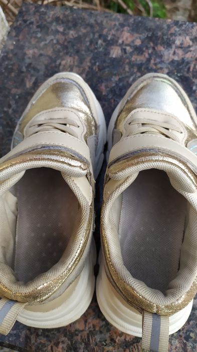 Buty sportowe dziewczęce rozm.33