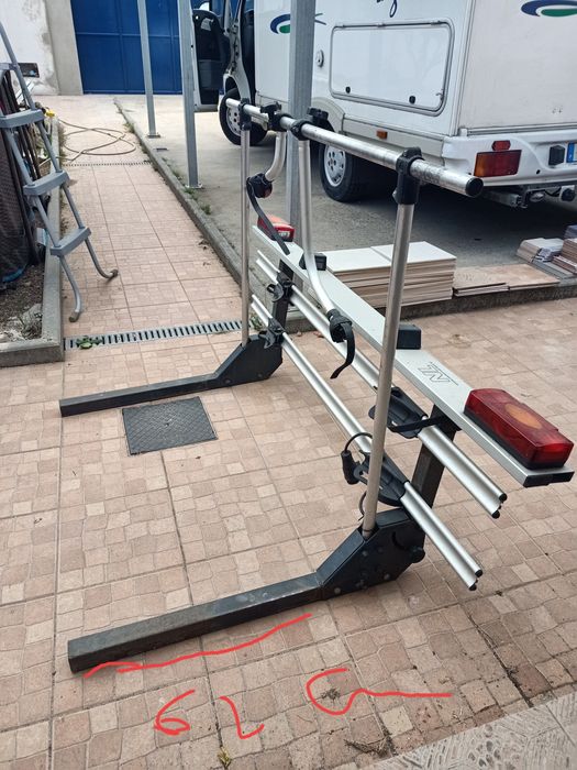 Suporte de autocaravana  para bicicletas ou mota
