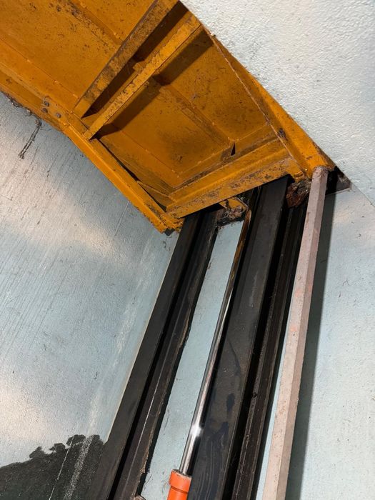 Vendo elevador monta cargas
