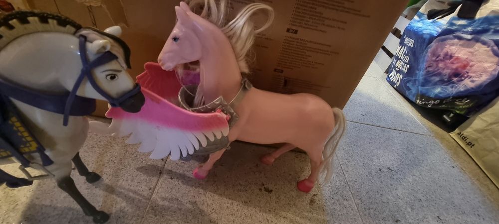 Cavalos de brincar disney