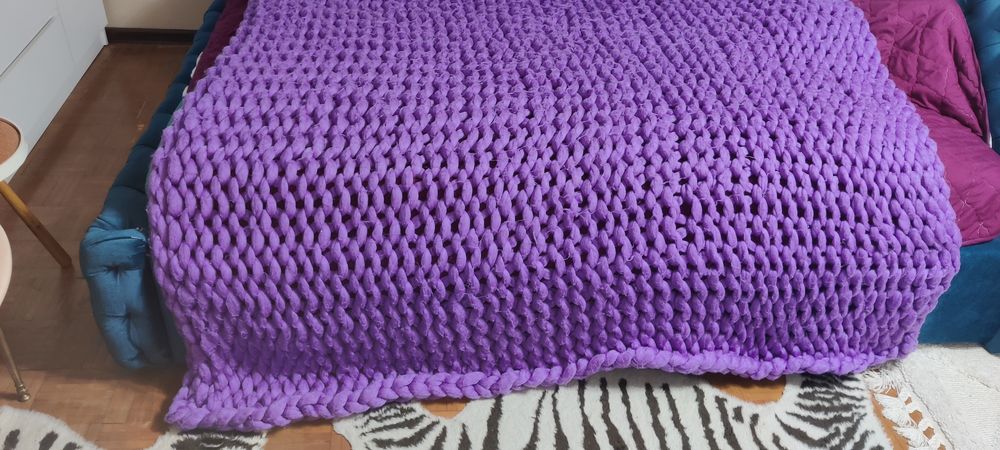 Koc z wełny czesankowej 240 na 178 cm fioletowy