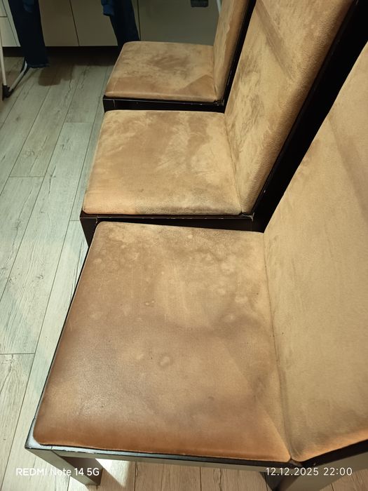 Stół 6 lub 8 krzeseł