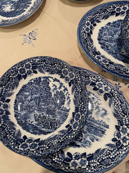 Conjunto de Jantar e Chá - Crown Clarence | Churchill England