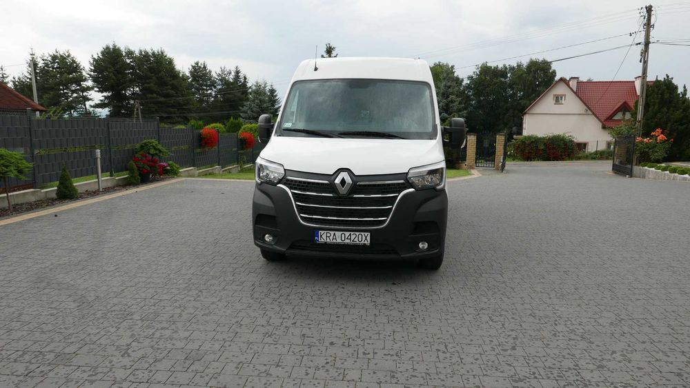 Wynajem aut dostawczych wypożyczalnia samochodów Renault Master Trafic