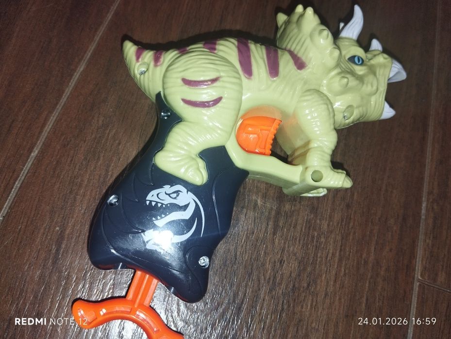 Фігурки динозаврів