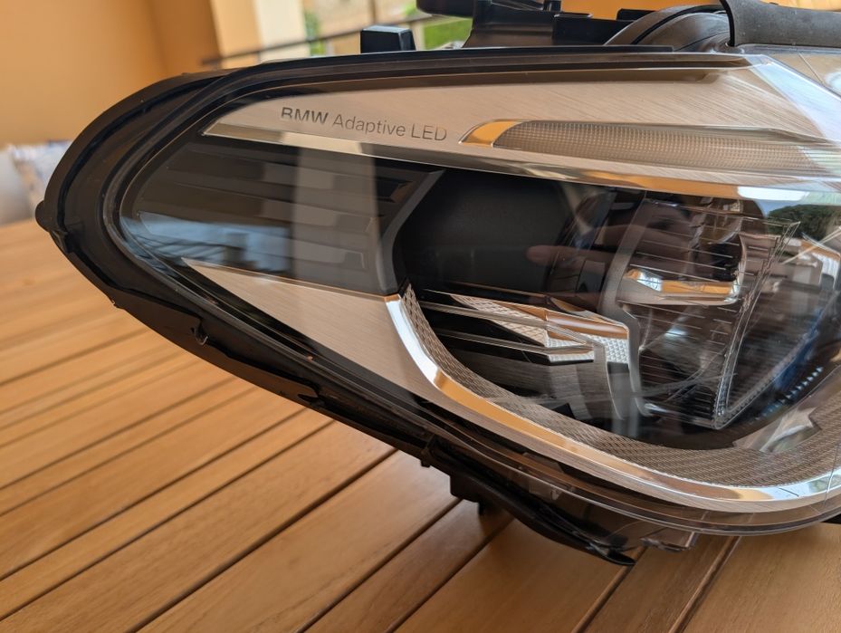 Farol BMW serie 5 G30 G31 - Adaptive LED - Direito
