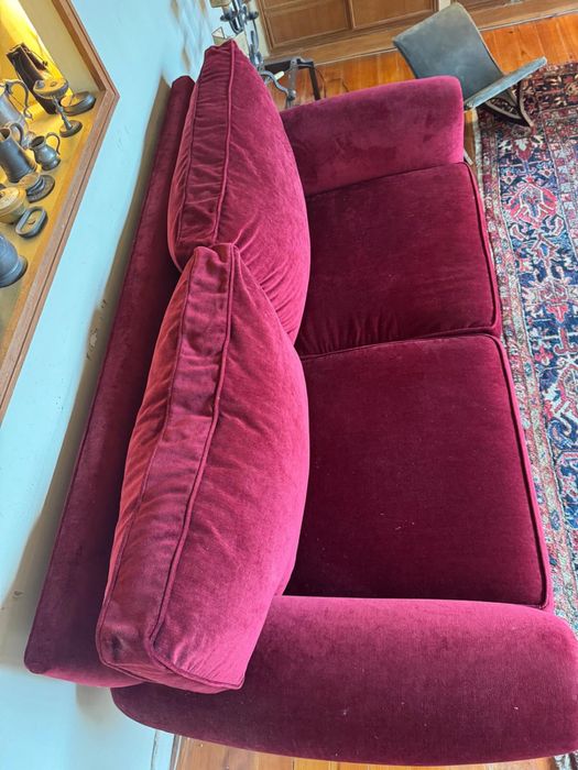 Dois Sofá de 2 lugares forrados veludo (2 unidades)