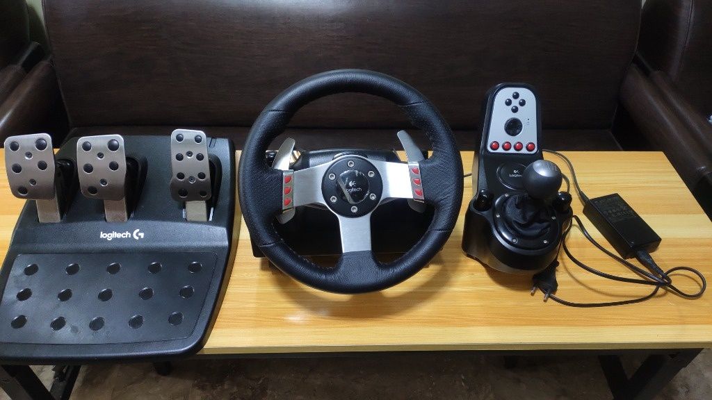 Volante Logitech G27 - Videojogos - Consolas - OLX Portugal