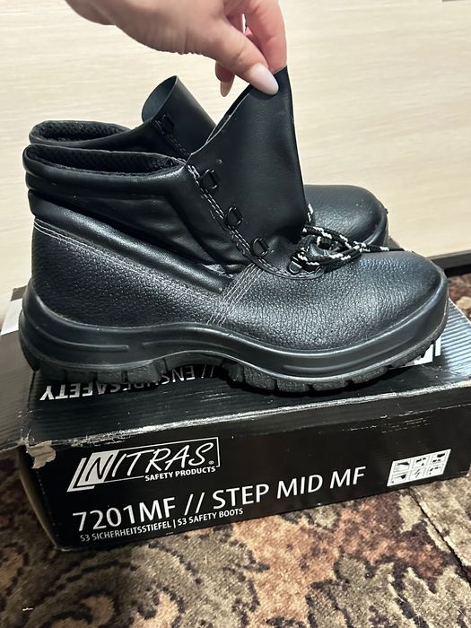 Нові чоловічі робочі зимові ботинки,теплі черевики демісезон,розмір 41