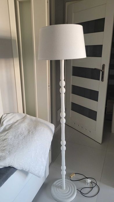 Lampa podłogowa vintage biała, stojąca prl