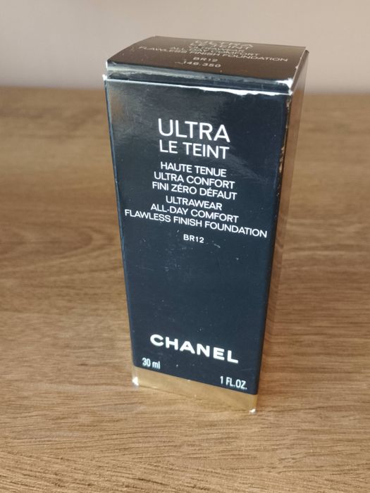 Chanel Ultra Le Teint podkład 30ml