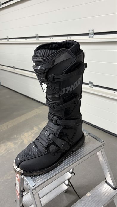 Buty na cross THOR