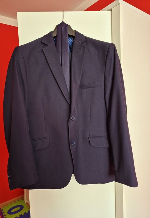 Garnitur męski granatowy