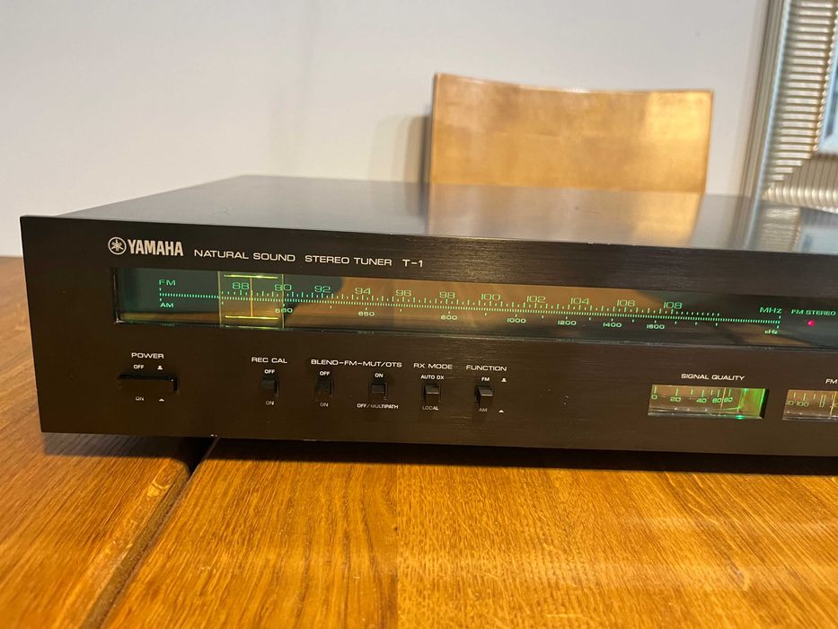 Tuner Yamaha T-1