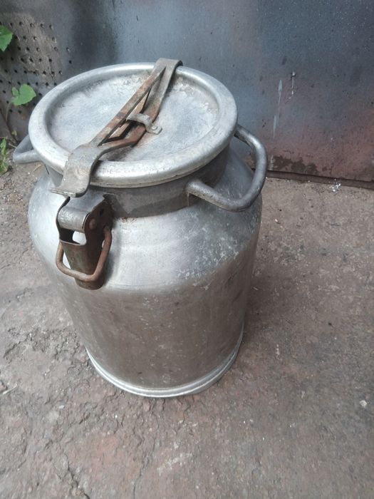 Бидон из под молока