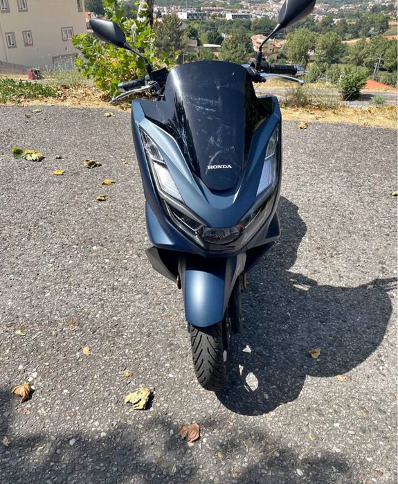 Vendo mota PCX  usada-como nova