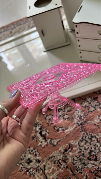 Меблі для лялькового будиночку