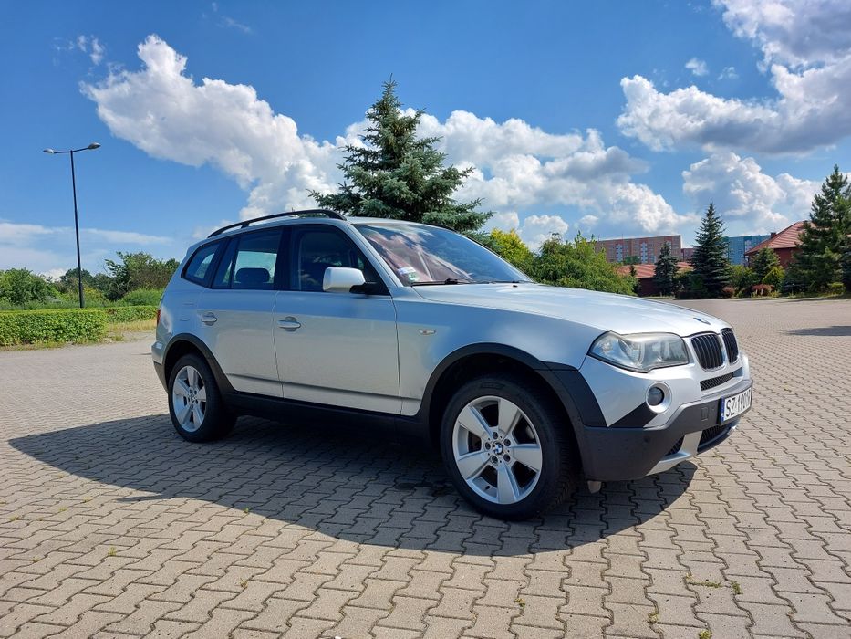 BMW x3 z napędem 4x4.