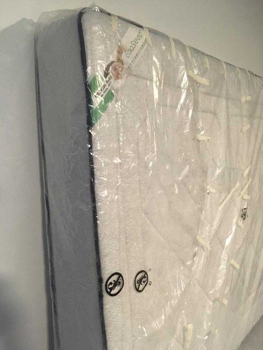 Colchão de espuma com camada viscoelástica