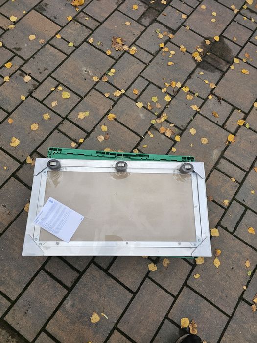 Klapa rewizyjna awenta 30x60