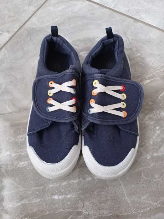 Tenisówki na rzepygranatowe z białą podeszwą 31 kod52